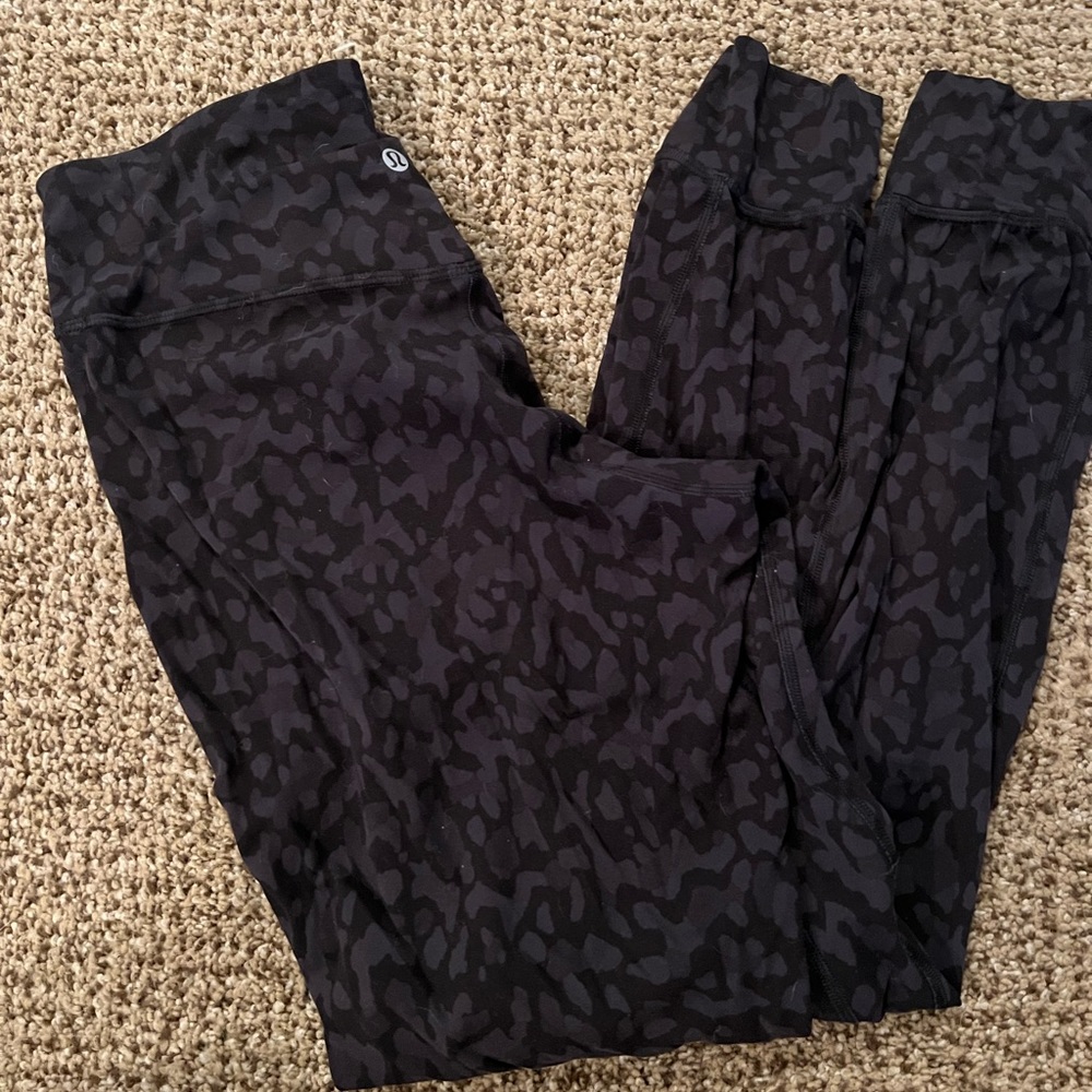 EUC lululemon align joggers, animal camo size 6